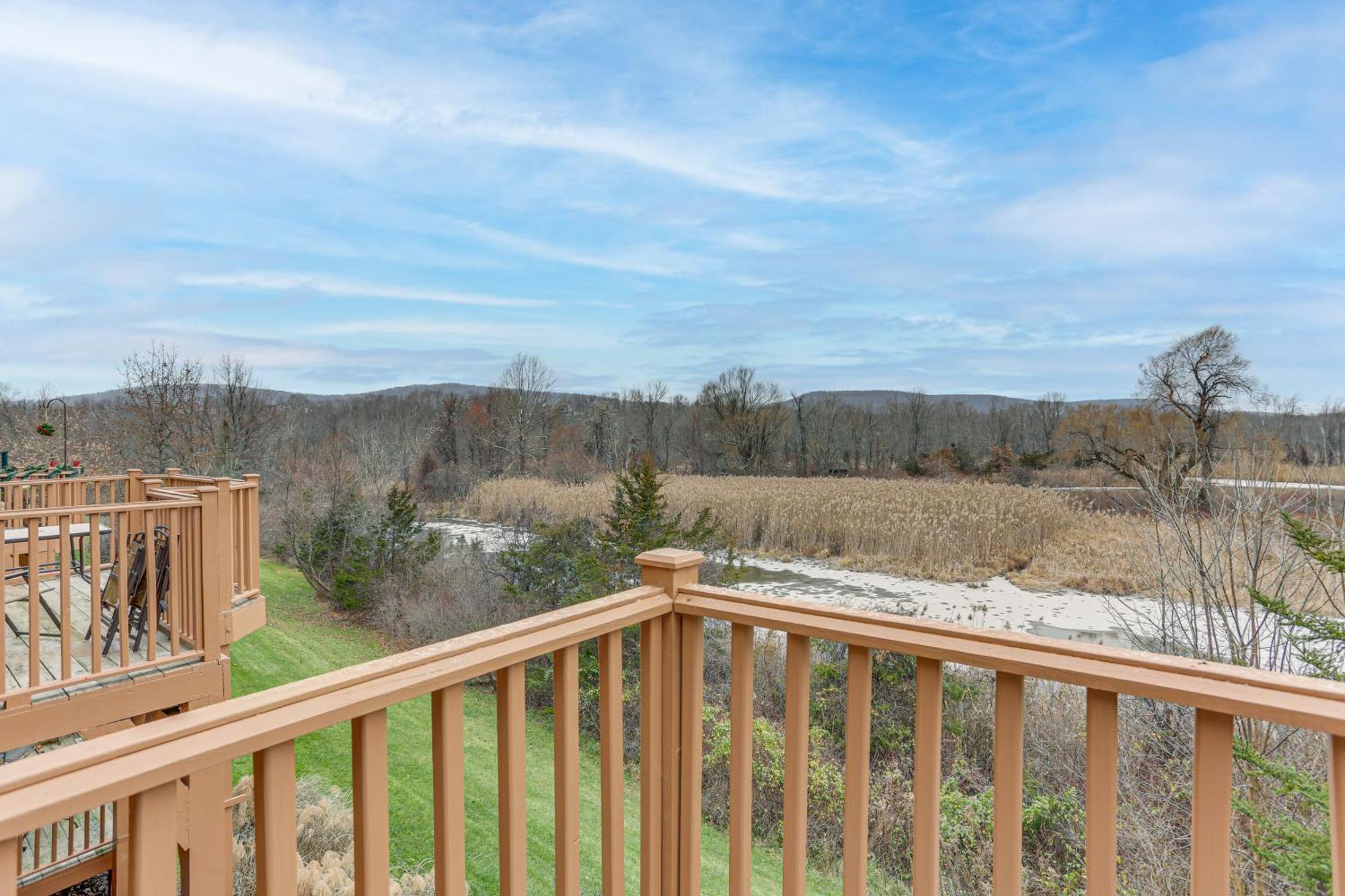 Spacious Condo With View Less Than 1 Mi To Mtn Creek Resort! فيرنون المظهر الخارجي الصورة